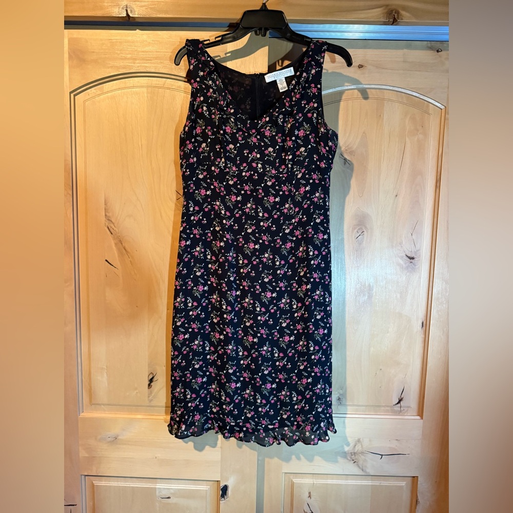 Valerie Stevens size 8 silk dress.